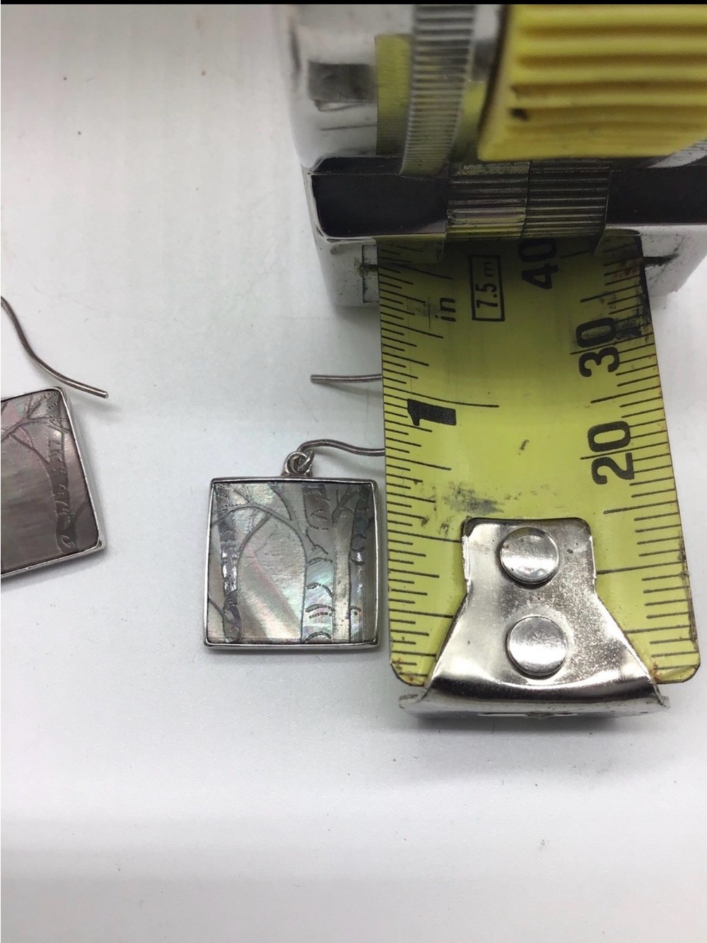 Rare Vintage Pastel MOP Earrings - Picture 6 of 6